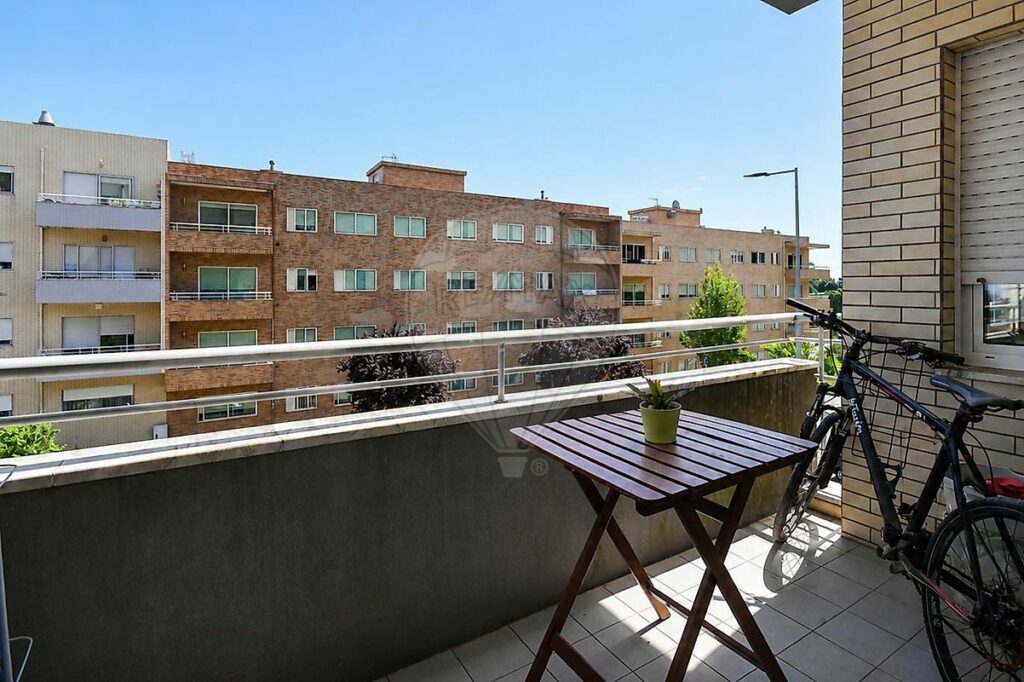 T2 Apartamento para venda em Pedroso e Seixezelo — imagem 1 de 20